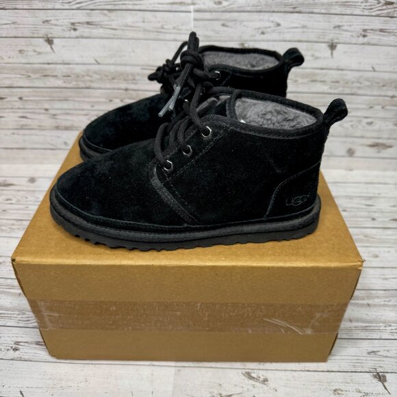 UGG Classic Neumel | Black | Size 5W | 88276 - Picture 15 of 16